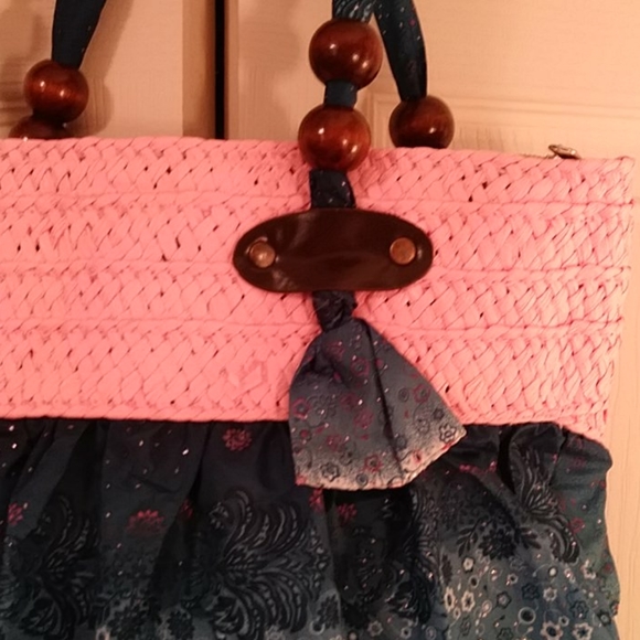 Handbag - Picture 7 of 10